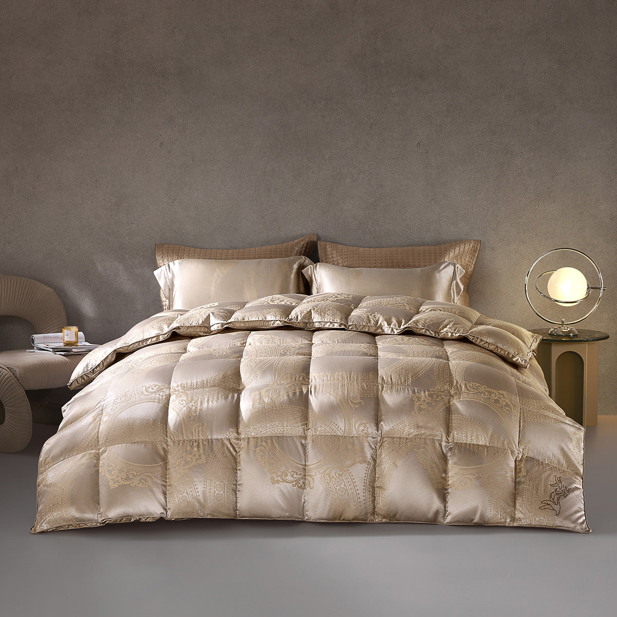 95% Polish White Goose Down Luxury Jacquard Heavy-Weight Quilt